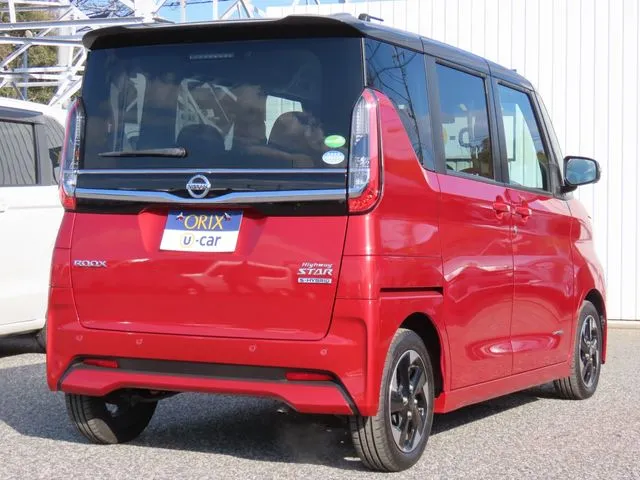 ルークス(ニッサン)の車両写真