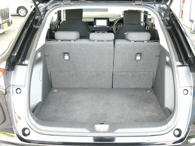 ヴェゼル e:HEV(ホンダ)の車両写真