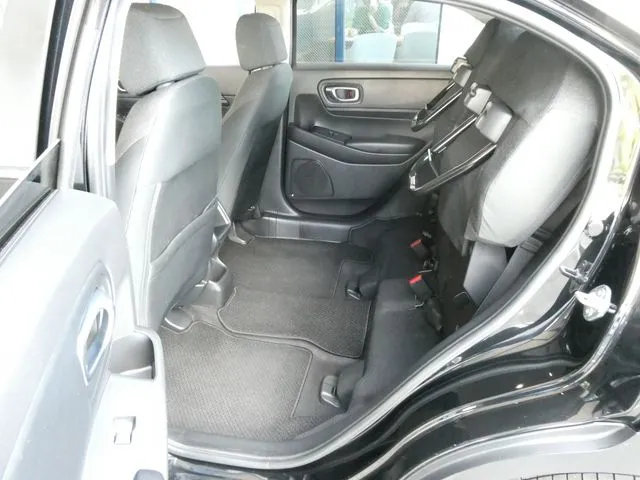 ヴェゼル e:HEV(ホンダ)の車両写真