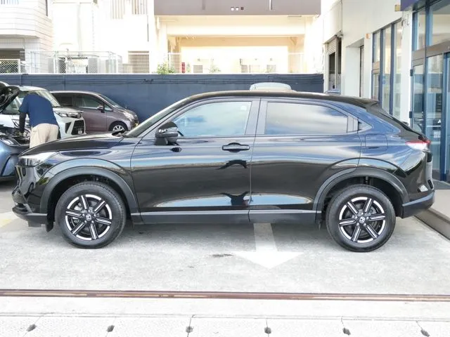 ヴェゼル e:HEV(ホンダ)の車両写真