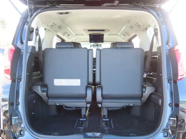 トヨタ アルファード ハイブリッド 4WD