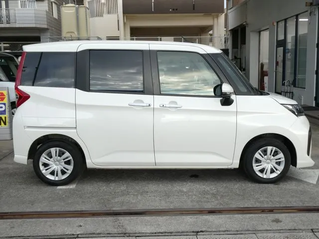 ルーミー(トヨタ)の車両写真