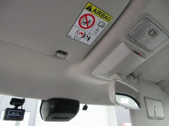 タント 4WD(ダイハツ)の車両写真