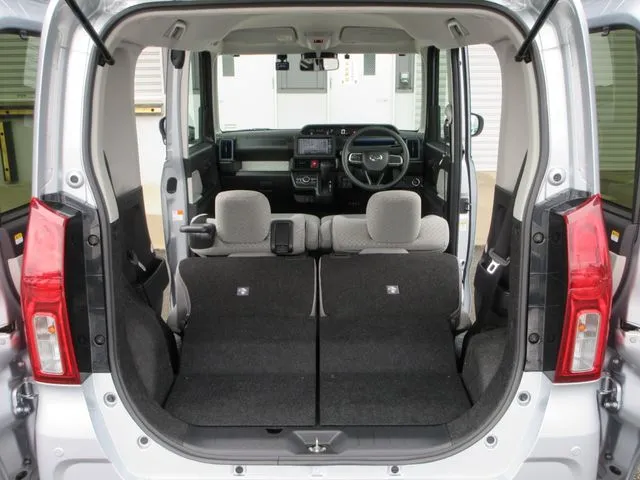 タント 4WD(ダイハツ)の車両写真