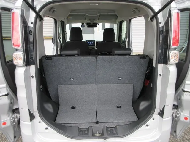 スペーシア 4WD(スズキ)の車両写真