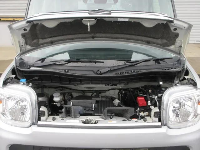 スペーシア 4WD(スズキ)の車両写真