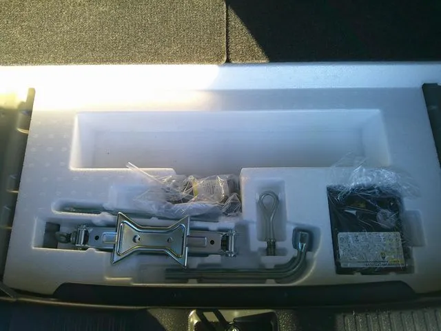 スズキ　ソリオ　バンディット　４ＷＤ