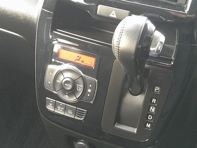 スズキ　ソリオ　バンディット　４ＷＤ