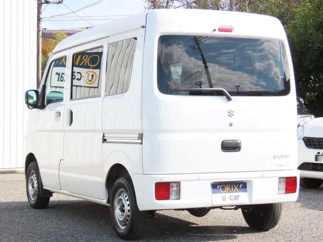 エブリイバン(スズキ)の車両写真