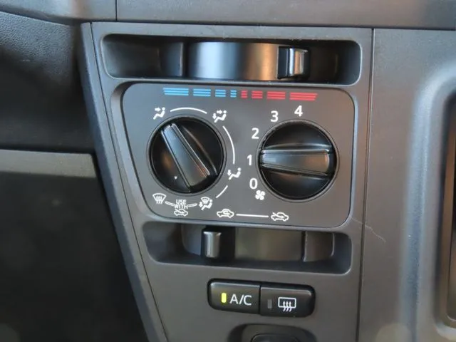 ハイゼットカーゴ(ダイハツ)の車両写真