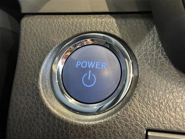 カムリ ハイブリッド(トヨタ)の車両写真