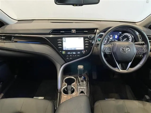 カムリ ハイブリッド(トヨタ)の車両写真