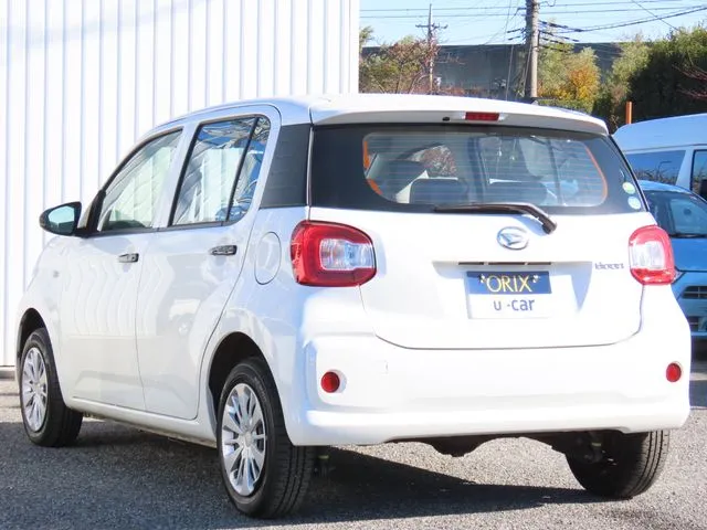 ブーン 4WD(ダイハツ)の車両写真