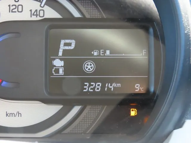 スペーシア(スズキ)の車両写真