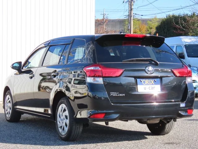 カローラフィールダー(トヨタ)の車両写真