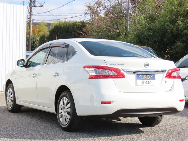 シルフィ(ニッサン)の車両写真