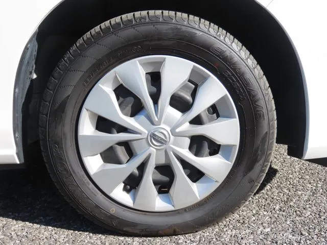 セレナ Sハイブリッド(ニッサン)の車両写真