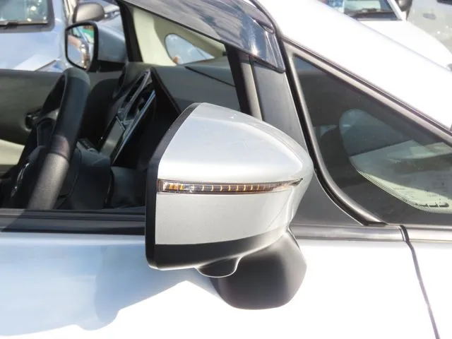 ノート(ニッサン)の車両写真