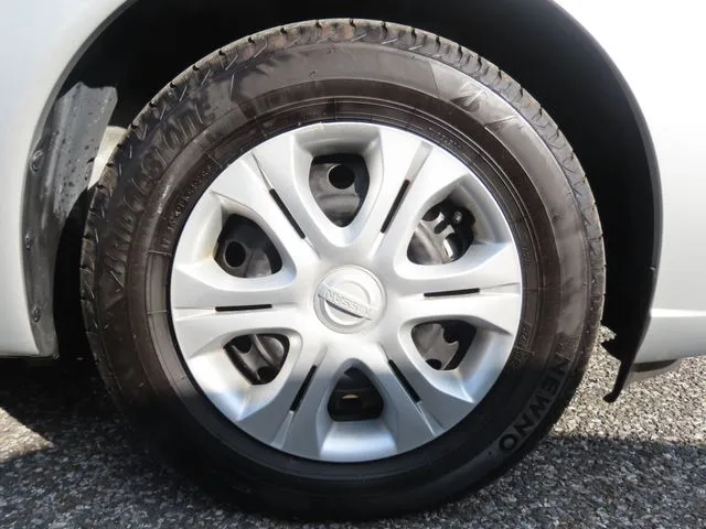 ノート(ニッサン)の車両写真