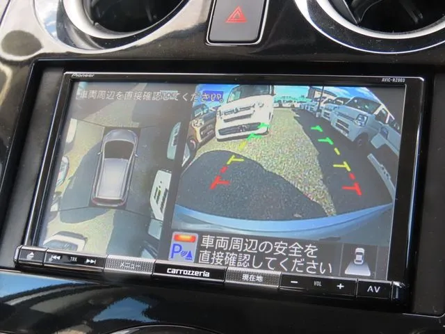 ノート(ニッサン)の車両写真