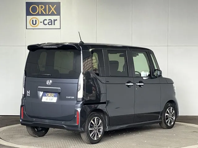 Ｎ　ＢＯＸ　カスタム（ホンダ）の車両写真