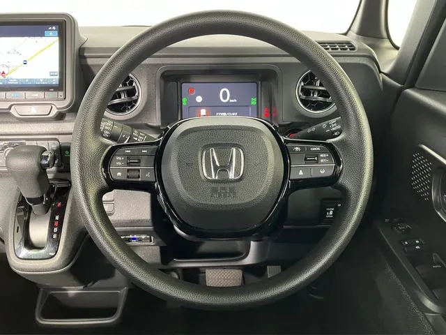 Ｎ　ＢＯＸ　カスタム（ホンダ）の車両写真