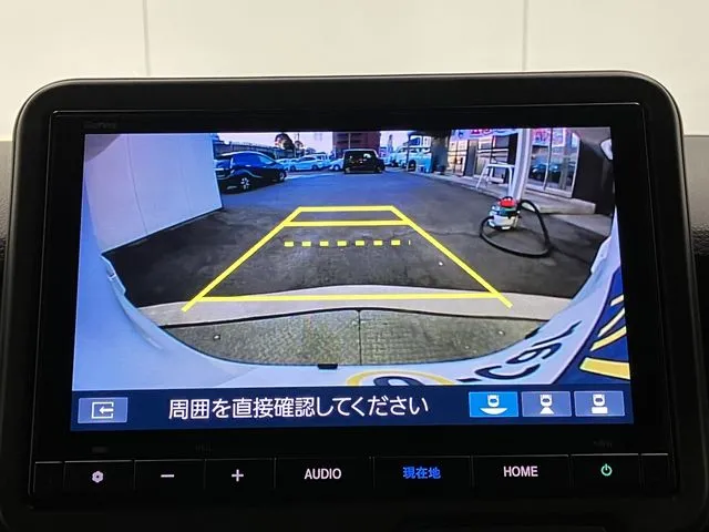 N BOX カスタム(ホンダ)の車両写真