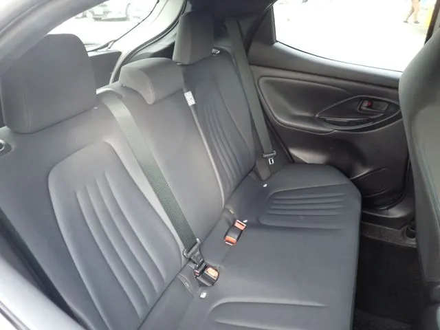 ヤリス(トヨタ)の車両写真