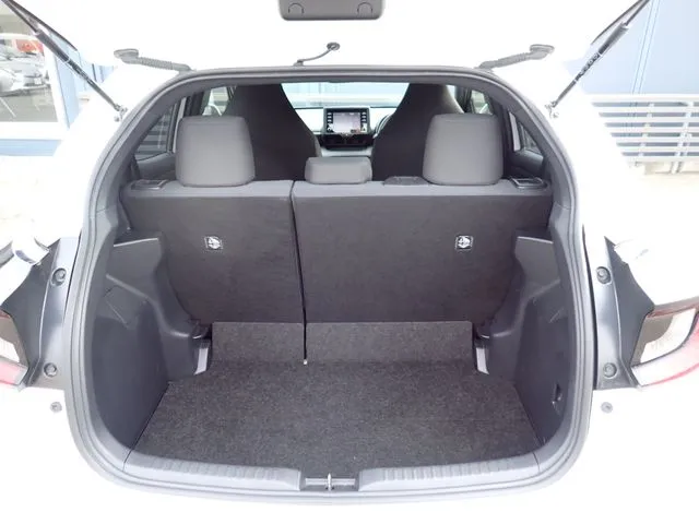 ヤリス(トヨタ)の車両写真