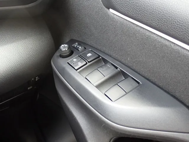 ヤリス(トヨタ)の車両写真