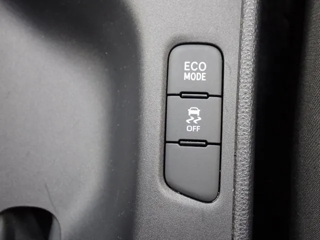 ヤリス(トヨタ)の車両写真