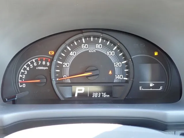 エブリイバン（スズキ）の車両写真