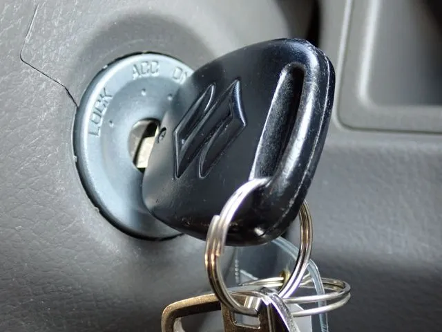 エブリイバン（スズキ）の車両写真