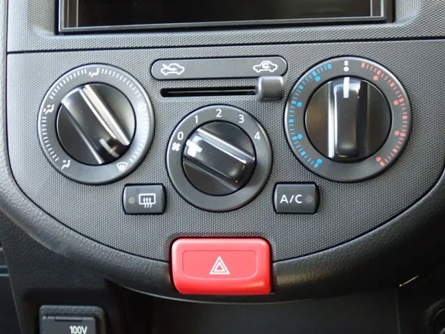 NV150 AD 2WD(ニッサン)の車両写真