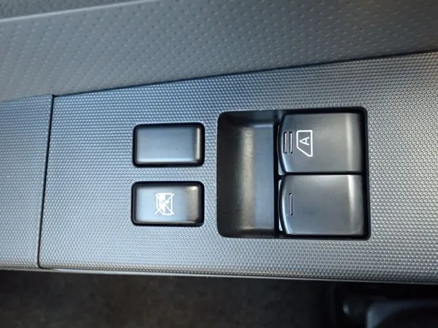 NV150 AD 2WD(ニッサン)の車両写真