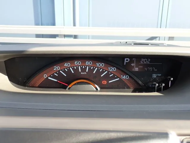 タント(ダイハツ)の車両写真