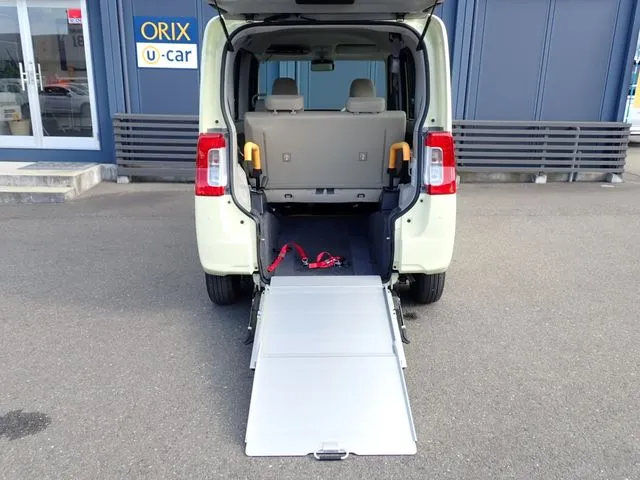 タント(ダイハツ)の車両写真