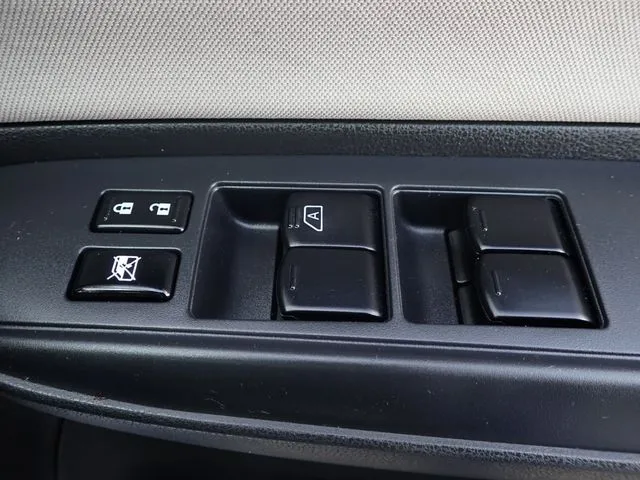 ノート(ニッサン)の車両写真