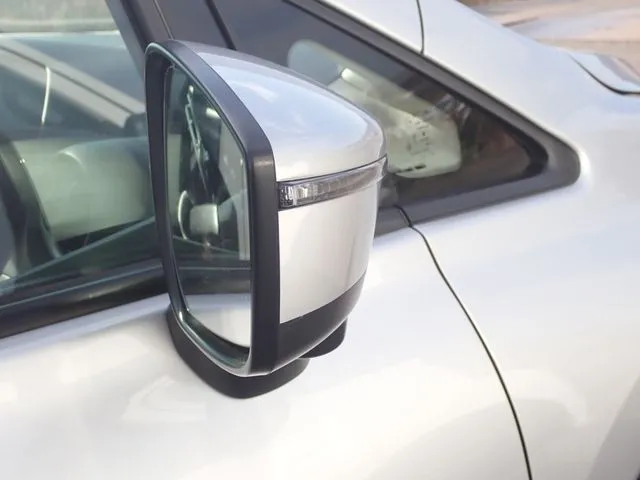 ノート(ニッサン)の車両写真