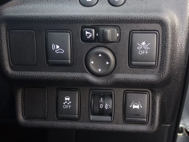 ノート(ニッサン)の車両写真