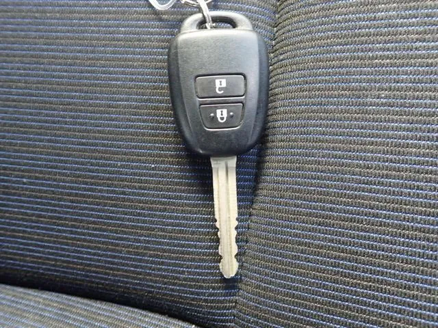 プロボックスバン 2WD(トヨタ)の車両写真