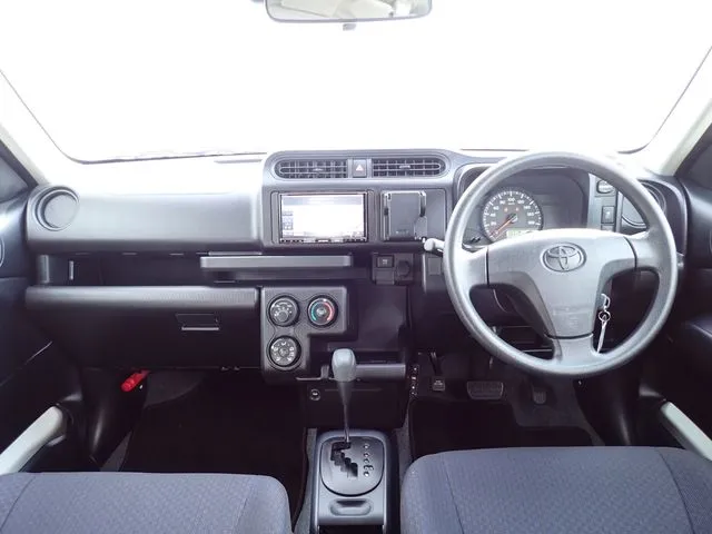 プロボックスバン 2WD(トヨタ)の車両写真