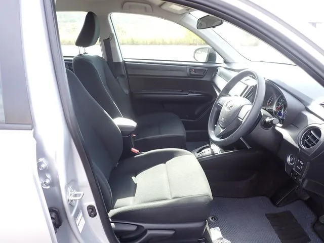 カローラアクシオ(トヨタ)の車両写真