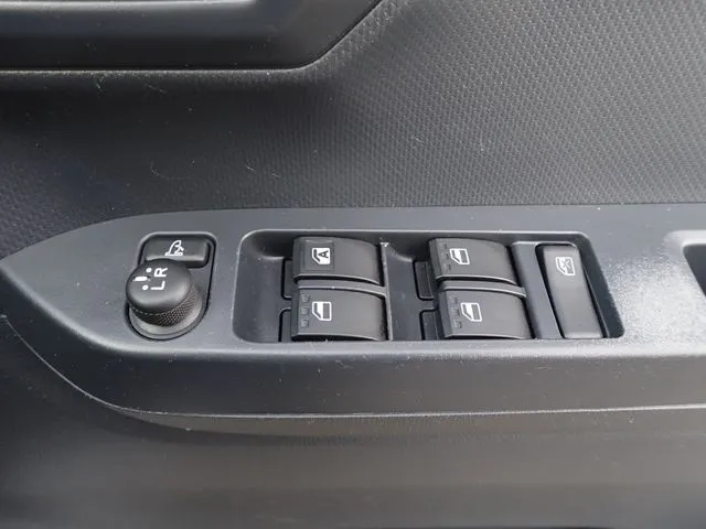 ダイハツ ミラ イース