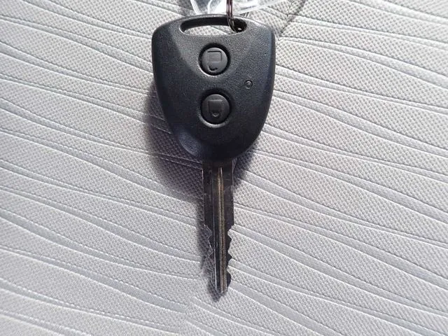 ダイハツ ミラ イース