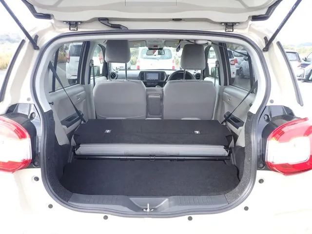 パッソ（トヨタ）の車両写真