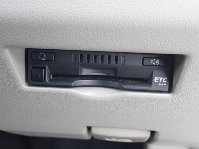 パッソ（トヨタ）の車両写真