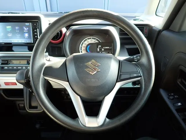 スペーシア(スズキ)の車両写真