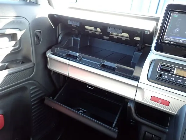 スペーシア(スズキ)の車両写真