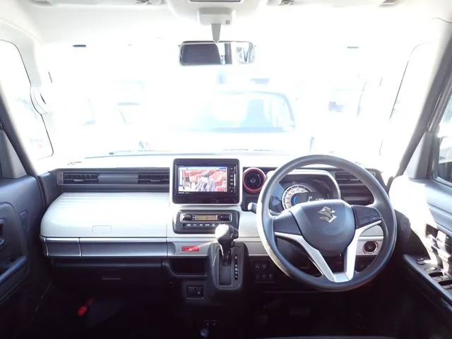 スペーシア(スズキ)の車両写真